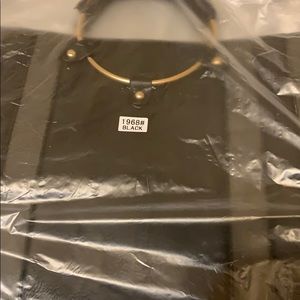 Purses have twins.This one is Black!